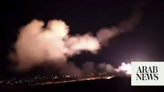 وتقول سوريا إن الصواريخ الإسرائيلية تستهدف مواقع قرب دمشق