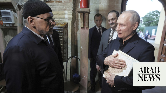 Putin, ktorý navštívil Dagestan, hovorí, že znesvätenie Koránu je v Rusku zločinom