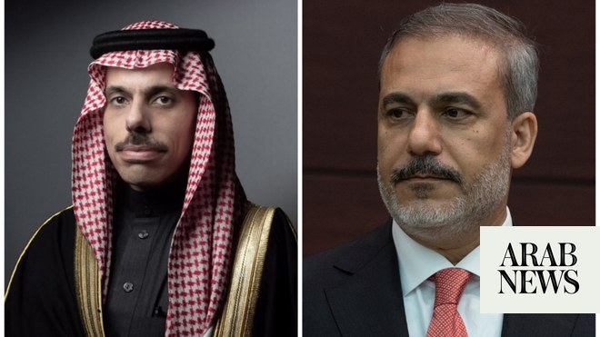 الأمير فيصل يتحدث إلى وزير الخارجية التركي الجديد