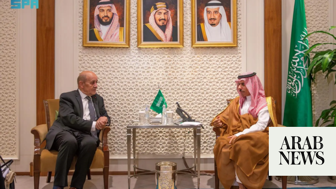 Le ministre saoudien des Affaires étrangères a rencontré le président de Nauru et l’envoyé spécial de la France au Liban