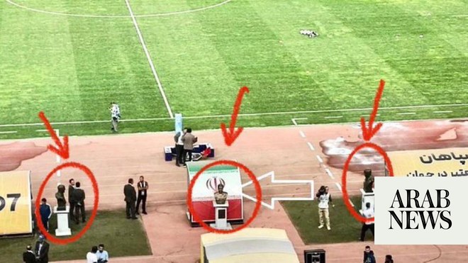 Adeptos do Sepahan revoltados atiram objetos contra estátua após  cancelamento do jogo com o Al Ittihad - Vídeos - Jornal Record