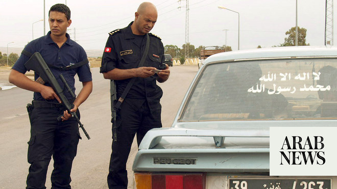 تونس تقول ثلاثة قتلى في عملية لمكافحة الإرهاب