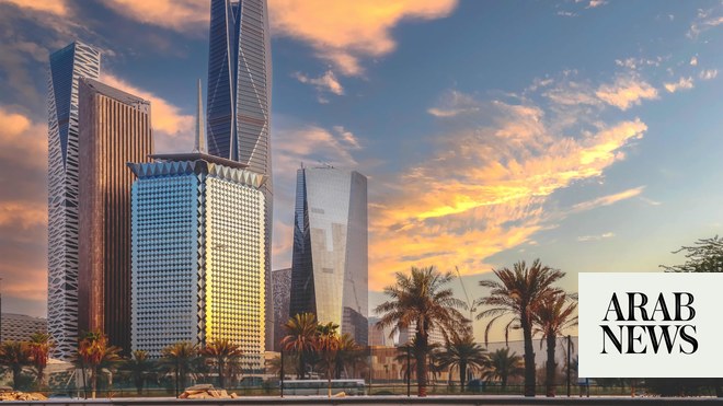 وتتدفق الشركات على الرياض مع تنوع الاقتصاد السعودي