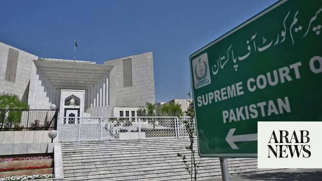 Pakistan’s top court to expedite case on lawmakers’ lifetime
