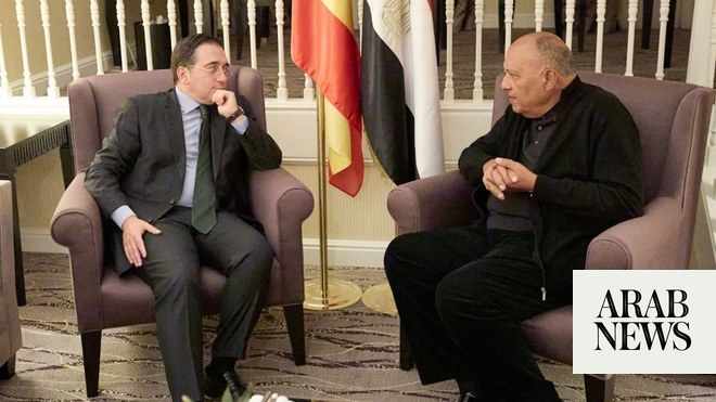 Los ministros de Asuntos Exteriores egipcio y español debaten la crisis de Gaza en las conversaciones de Bruselas