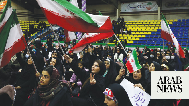 يشعر الكثيرون في إيران بالإحباط بسبب الاضطرابات وضعف الاقتصاد
