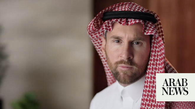 يرتدي ليونيل ميسي الملابس السعودية التقليدية في أحدث حملة لعلامة تجارية عربية