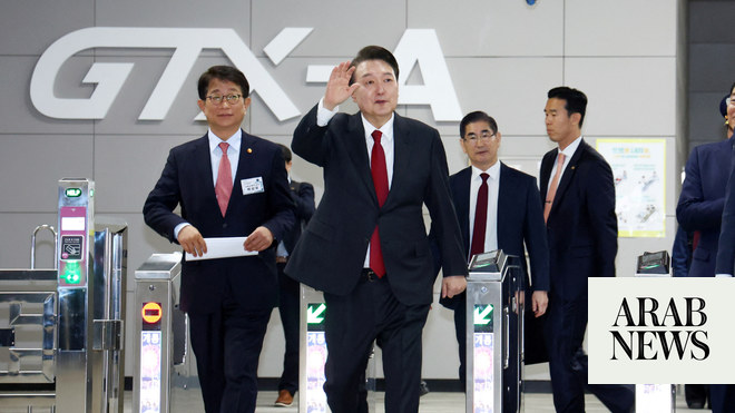 한국은 새로운 고속철도 연결이 출생률 향상에 도움이 될 것으로 기대하고 있다