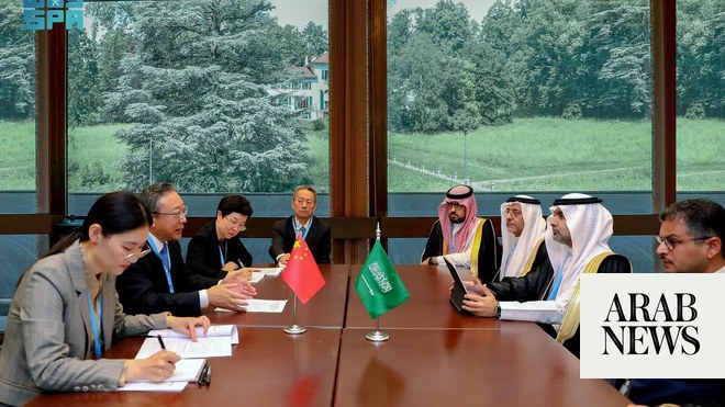 والتقى الوزير السعودي بكبار المسؤولين الصينيين والمغاربة في جمعية الصحة العالمية في جنيف