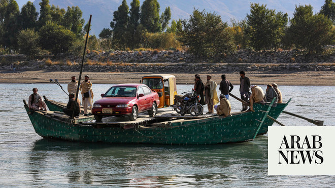 مسؤول إقليمي: مقتل 20 شخصا في حادث قارب شرق أفغانستان