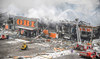 Fire destroys Moscow shopping mall, killing 1 man