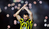 Karim Benzema presented in front of thousands of Al-Ittihad fans 