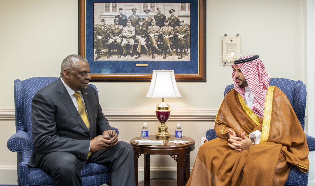Saudi-US defense delegations review ties, discuss future cooperation