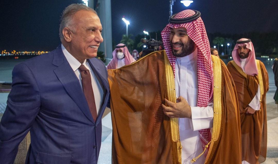 Iraqi PM welcomed to Saudi Arabia by Crown Prince