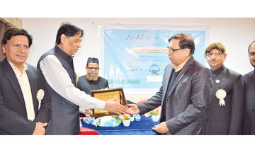 Poetry session wows Urdu lovers in Riyadh; promoters of subcontinent’s language honored