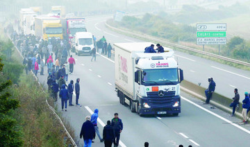‘Unprecedented’ migrant breach briefly closes Channel Tunnel