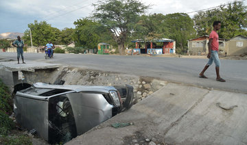 Bus fleeing accident kills 38 people in Haiti