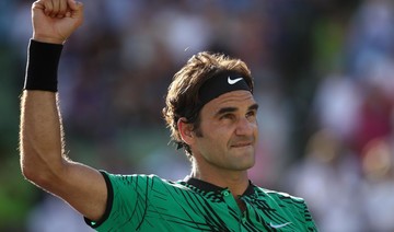 Federer makes semis, Wozniacki reaches Miami Open final