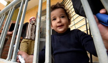 Syrian refugees settle in Egypt, give up on West
