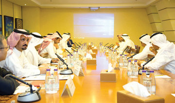 CSC reviews plans to support Saudi businesses