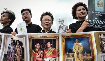 Thai man jailed for 35 years for insulting royals on Facebook