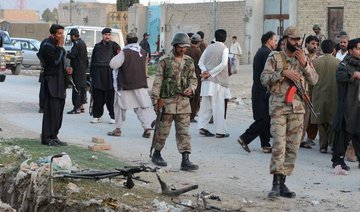 Eight killed in clashes with Pakistan militants