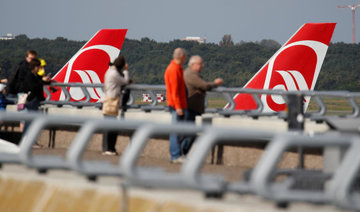 Air Berlin to hold carve-up talks with Lufthansa, easyJet