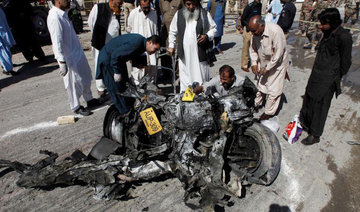 Pakistani Taliban suicide bomber rams police truck, kills 7