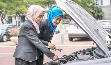 Maintenance course to teach Saudi women how to repair cars
