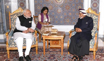 India’s Modi meets Oman’s Sultan Qaboos in Muscat on historic visit