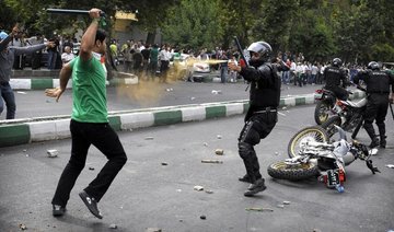 300 arrested after Sufis clash with Iran police, killing 5