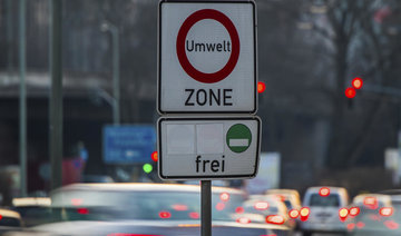 German court considers banning diesel cars in cities to tackle pollution