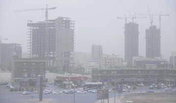 Spike in respiratory cases feared as massive sandstorm hits Jeddah