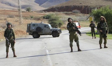 Two Palestinian youths shot by Israeli troops