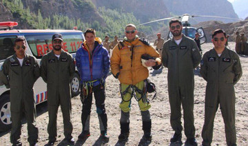 Pakistan Army rescues foreign mountaineers stuck in avalanche