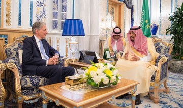 King Salman receives British Chancellor Philip Hammond
