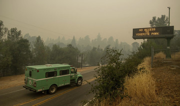 California wildfire moves toward Yosemite, small mountain towns