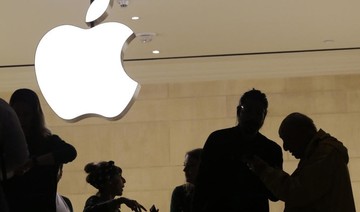 Apple earnings arrive with trillion-dollar value near
