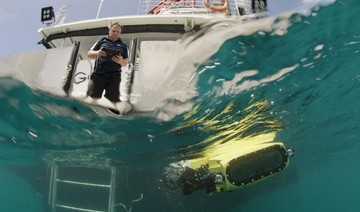 Australia unveils starfish-killing robot to protect Barrier Reef