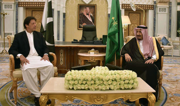 Saudi Arabia offers Pakistan $3bn to ease crisis