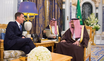 King Salman meets British Foreign Minister Jeremy Hunt