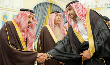 King Salman receives Saudi health officials