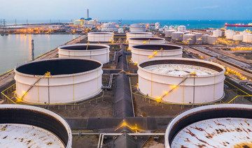 Darkening economic outlook threatens to cap oil price in 2019