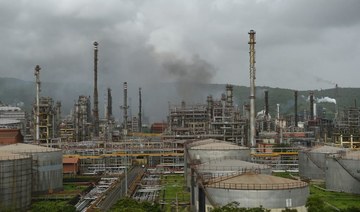 India delays order for Iran oil, pending sanctions waiver clarity