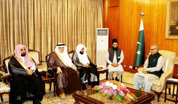 Pakistan president receives Makkah Grand Mosque imam