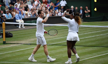 Star duo Murray and Serena ease to victory on Wimbledon bow