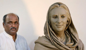 Fakeero adds Benazir Bhutto to his pool of star-studded statues