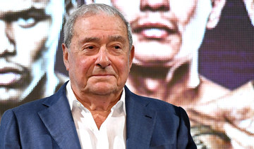 Fight Mayweather or retire, Arum tells Pacquiao