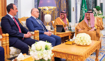 King Salman receives foreign ambassadors to the Kingdom