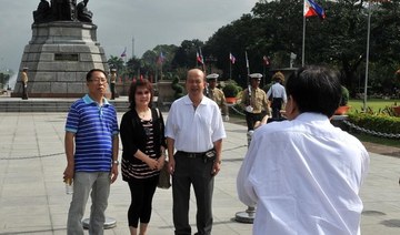Philippines halts visas on arrival for Chinese on coronavirus fears